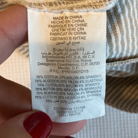 Bebe Woman’s Striped Shorts Size 2 - Picture 11 of 12